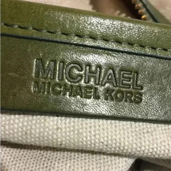 Michael Kors beige canvas/ green leather satchel handbag - Picture 6 of 10